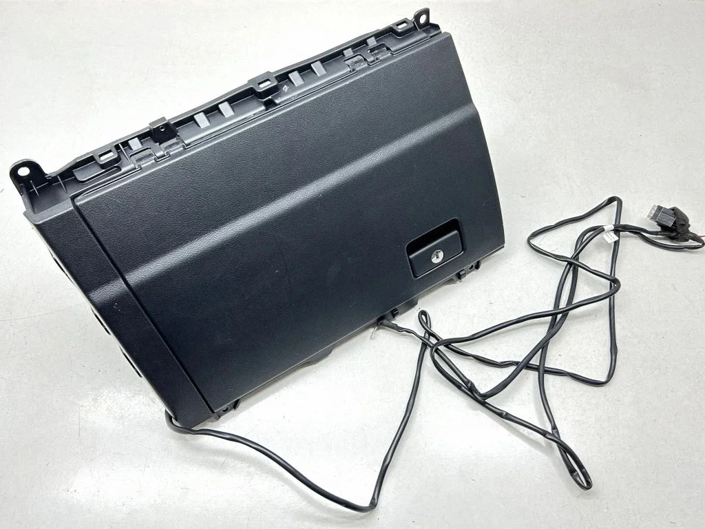 Glove box set – Toyota Land Cruiser (J150) (2009-)