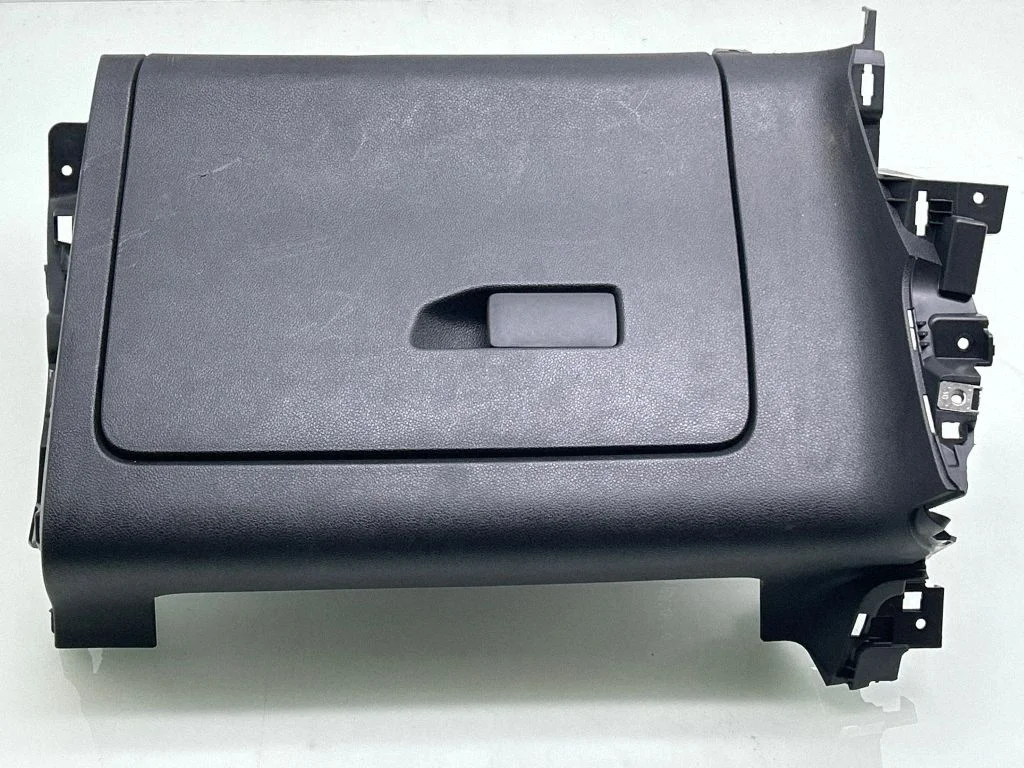 Glove box set 328004400ZD