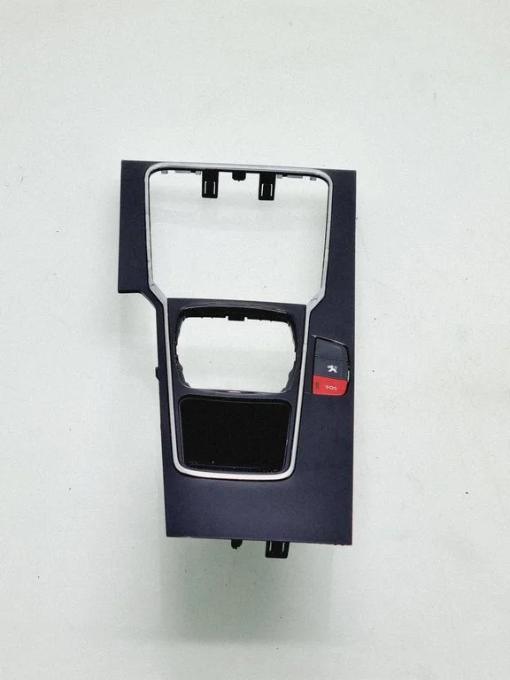 Pārnesumu pārslēga sviras apdare (plastmasas) 9686453977
