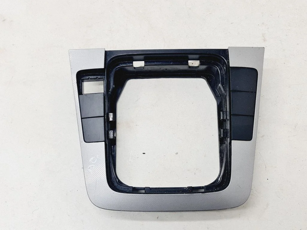 Pārnesumu pārslēga sviras apdare (plastmasas) 3C0864263