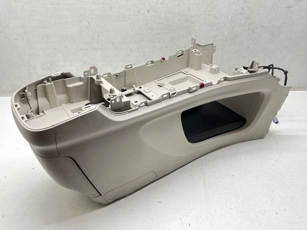 Center console – Chrysler Pacifica (2017-)