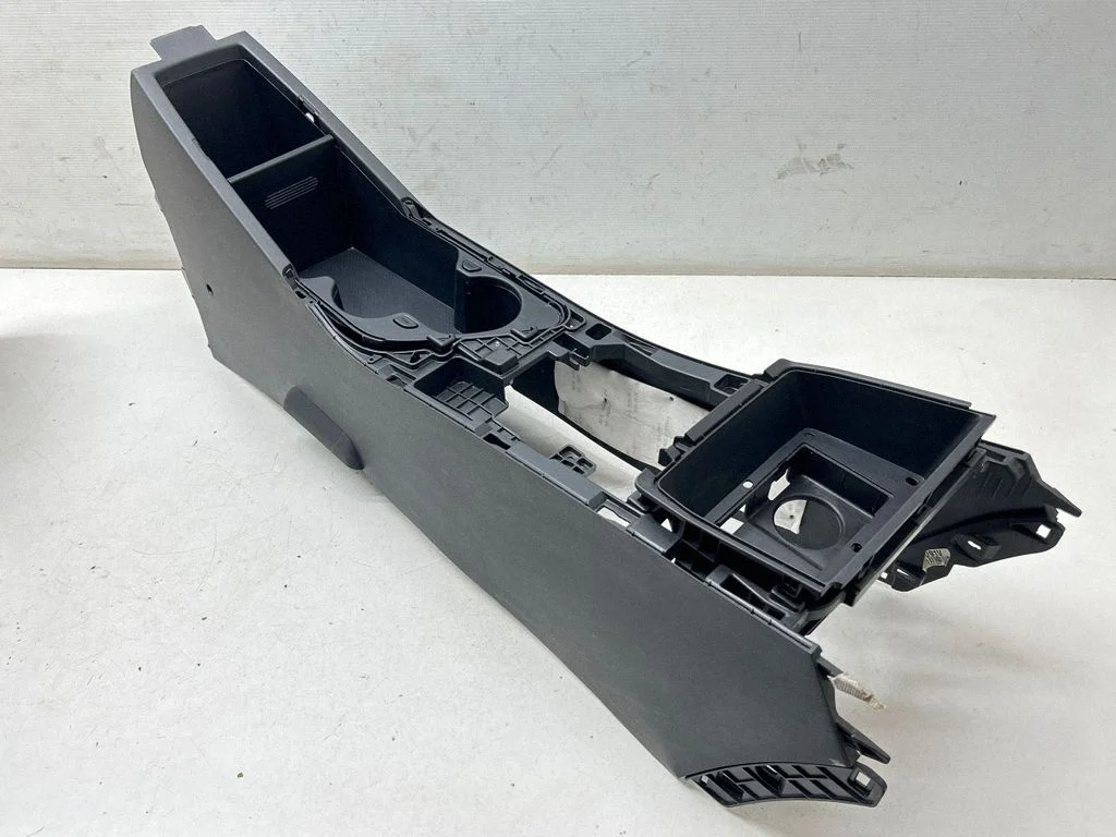 Center console – KIA Niro (2022-)