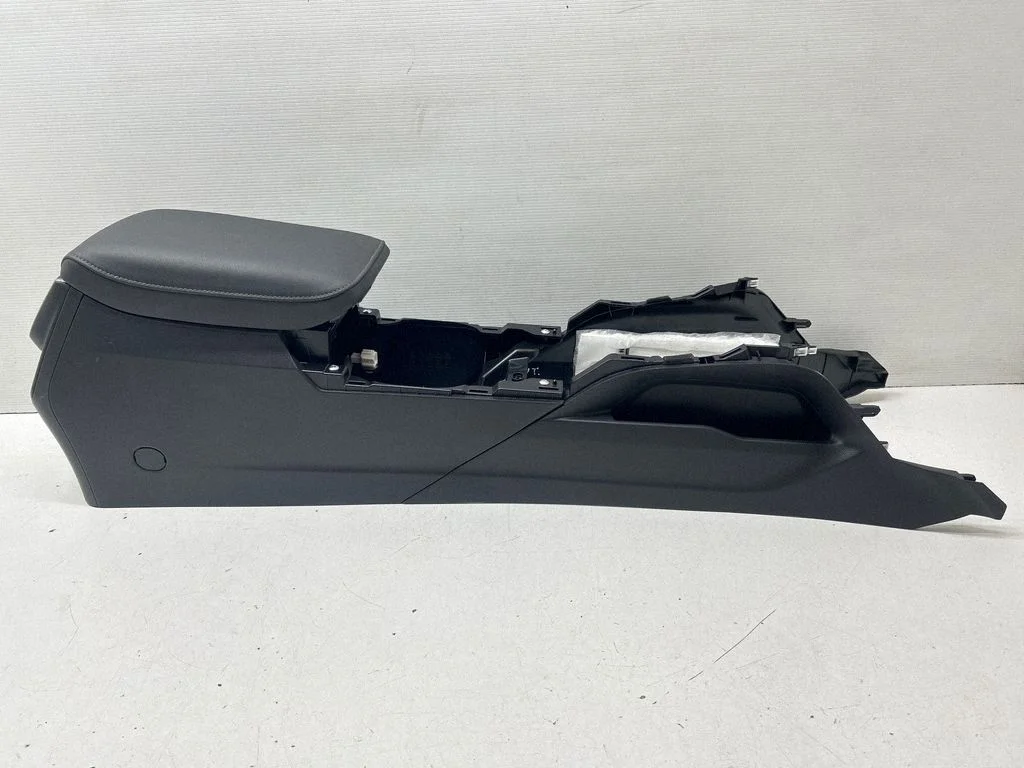 Center console – Subaru Outback (BT) (2019-)