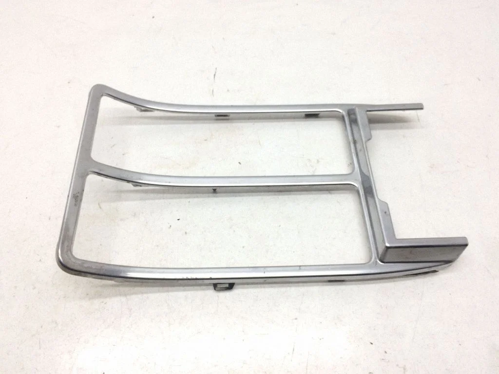 Center console decorative trim AH32045H92AC