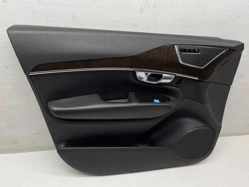 Front door card panel trim 31393113