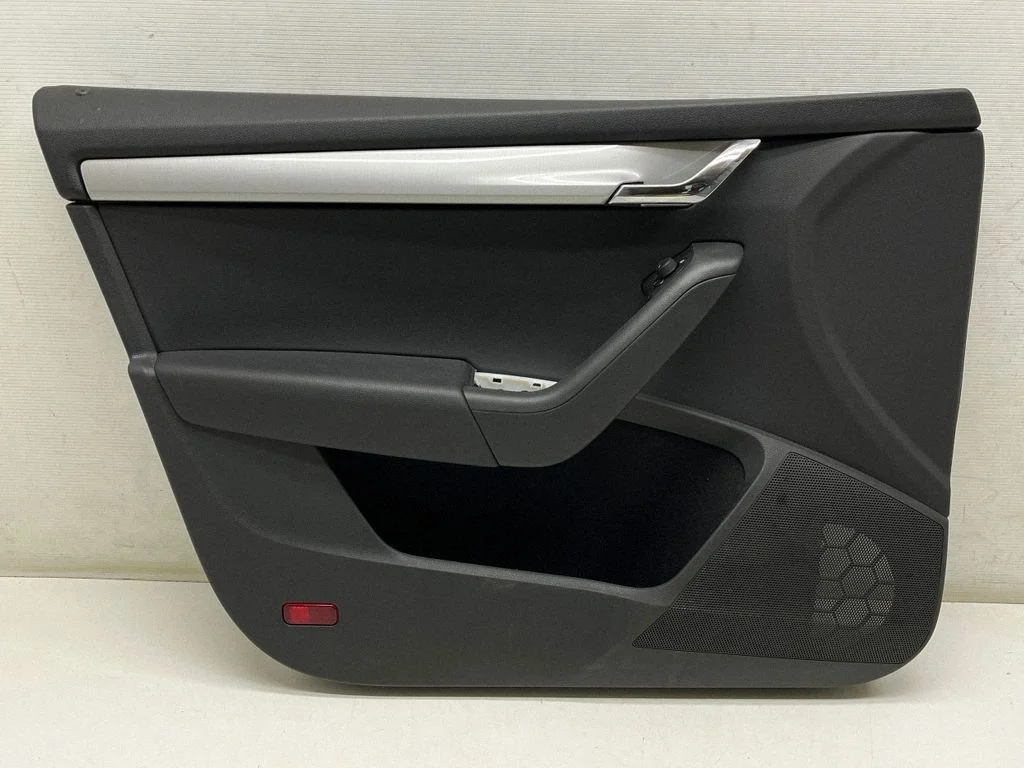 Eesmiste uste sisevooder – Skoda Octavia Mk3 (5E) (2013-2019)