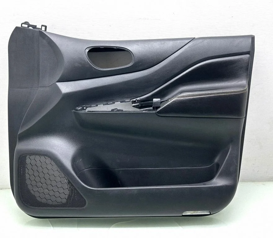 Priekšējo durvju apšuvums 809064KL2A