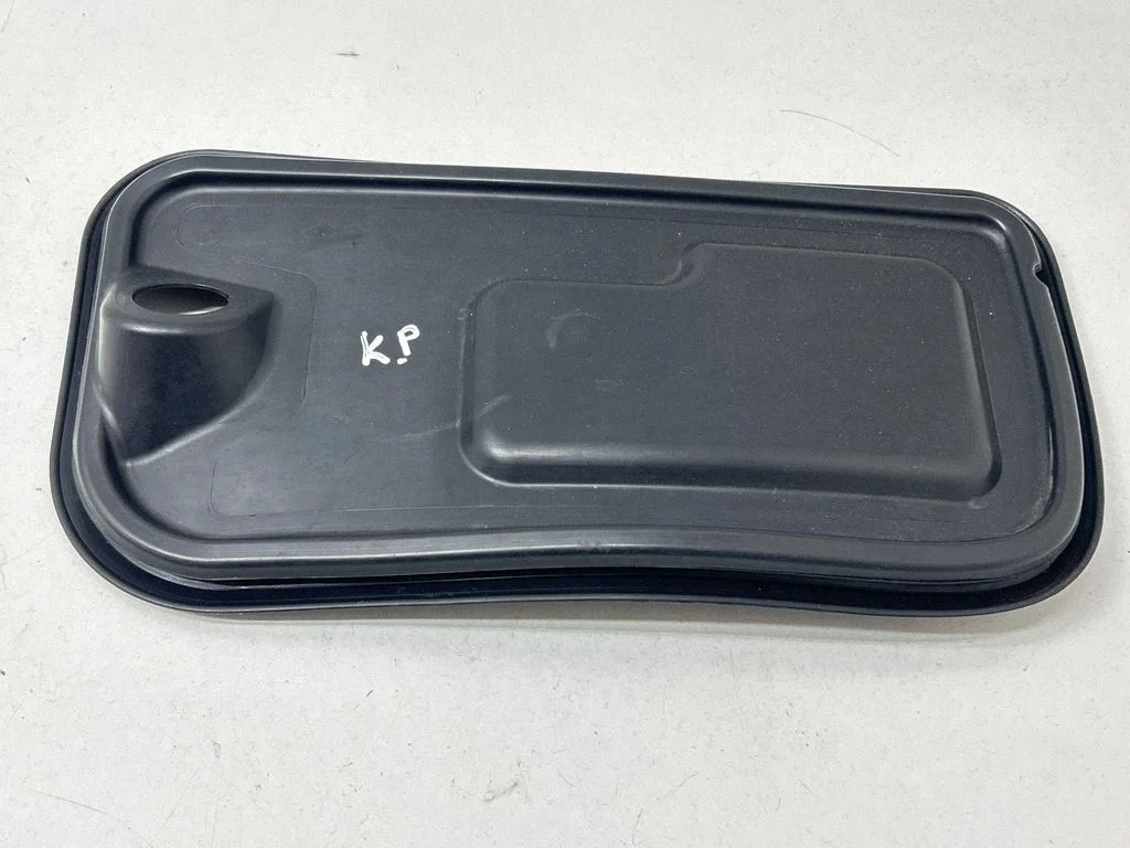 Muu eesmise ukse viimistluse osa – Porsche Macan (95B) (2014-2018)