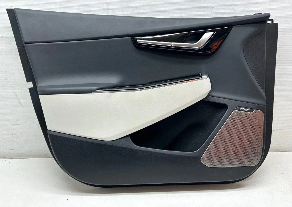 Eesmiste uste sisevooder – KIA EV6 (2021-)