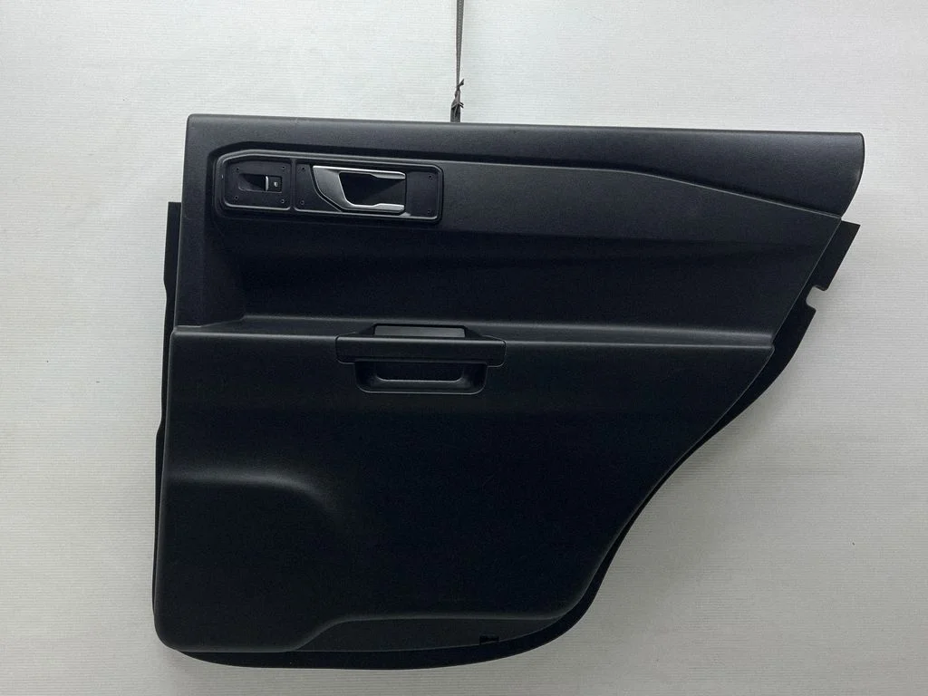 Tagumiste uste sisevooder LB5BS27406