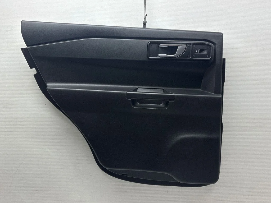 Tagumiste uste sisevooder LB5BS27407