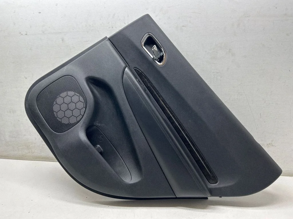 Boczek drzwi tylnych 62010252