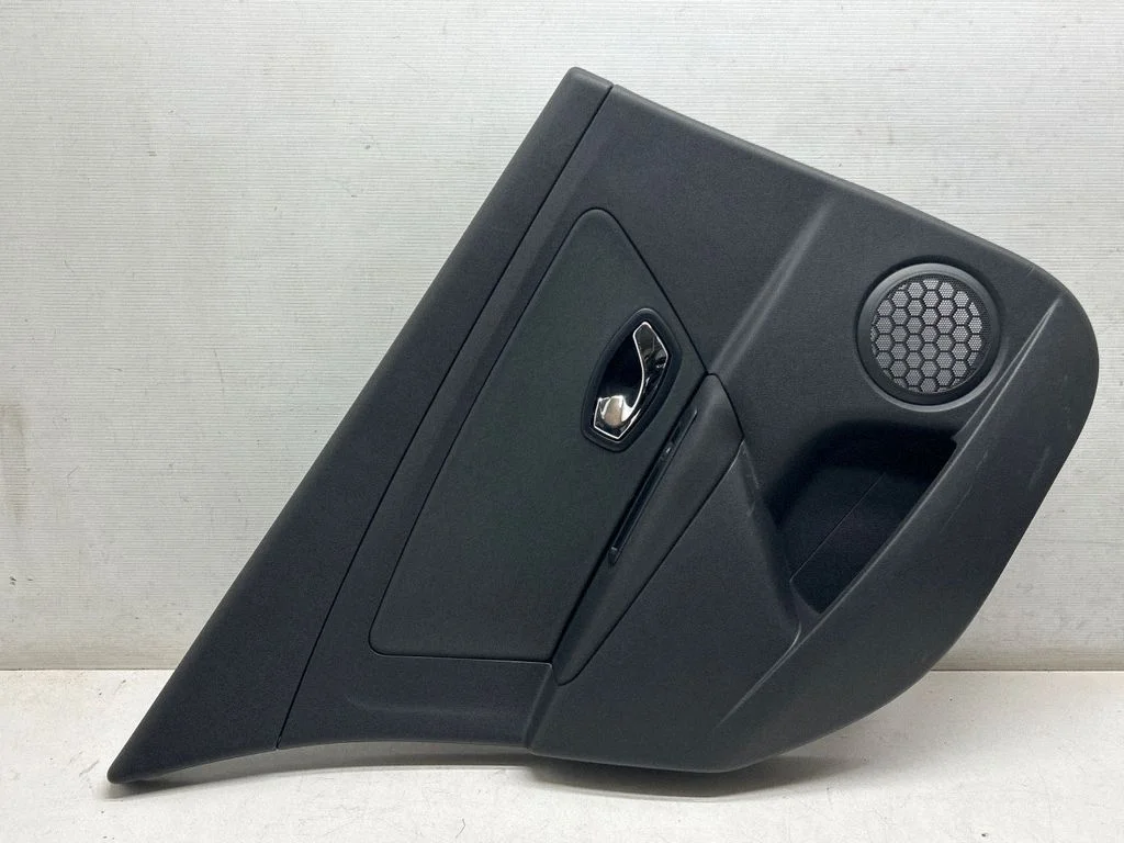 Rear door card panel trim 829A19089R
