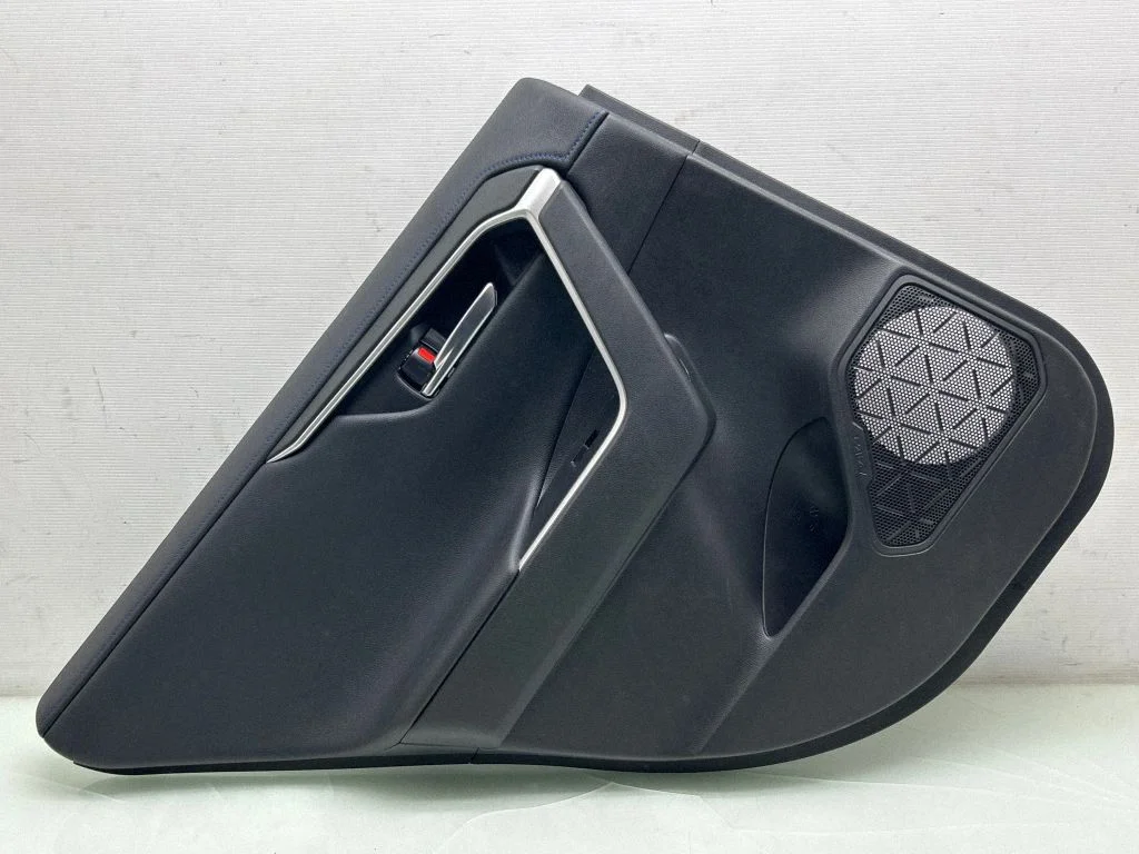 Rear door card panel trim 67788X1B10