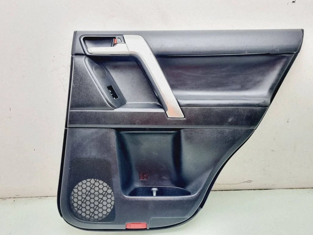 Tagumiste uste sisevooder – Toyota Land Cruiser (J150) (2009-)