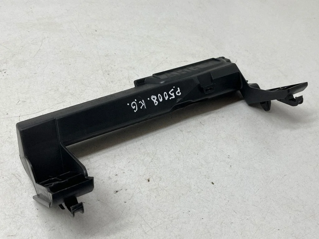 Other rear door trim element 9814467380