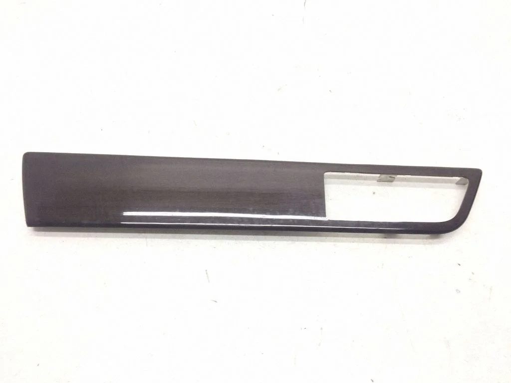 Other rear door trim element AH32247B33