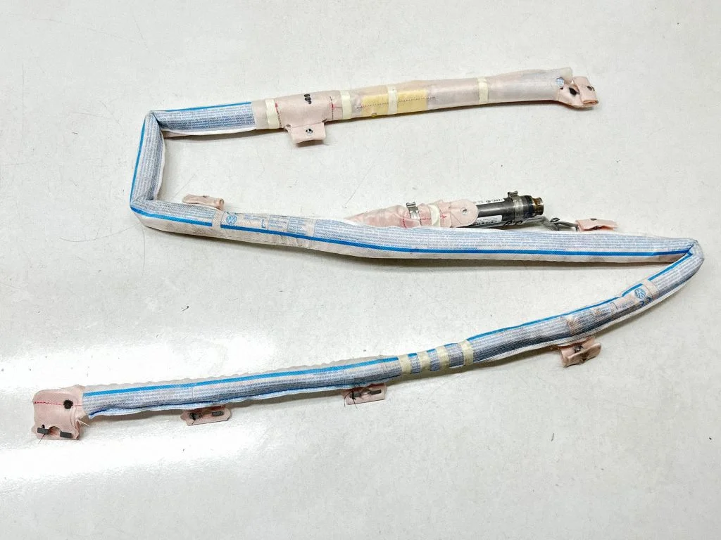 Katuse turvapadi (kardin) 3G0880741F