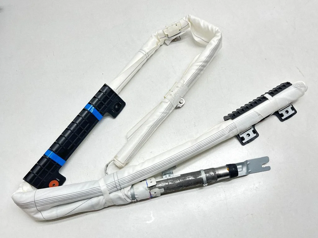 Katuse turvapadi (kardin) 654342100B