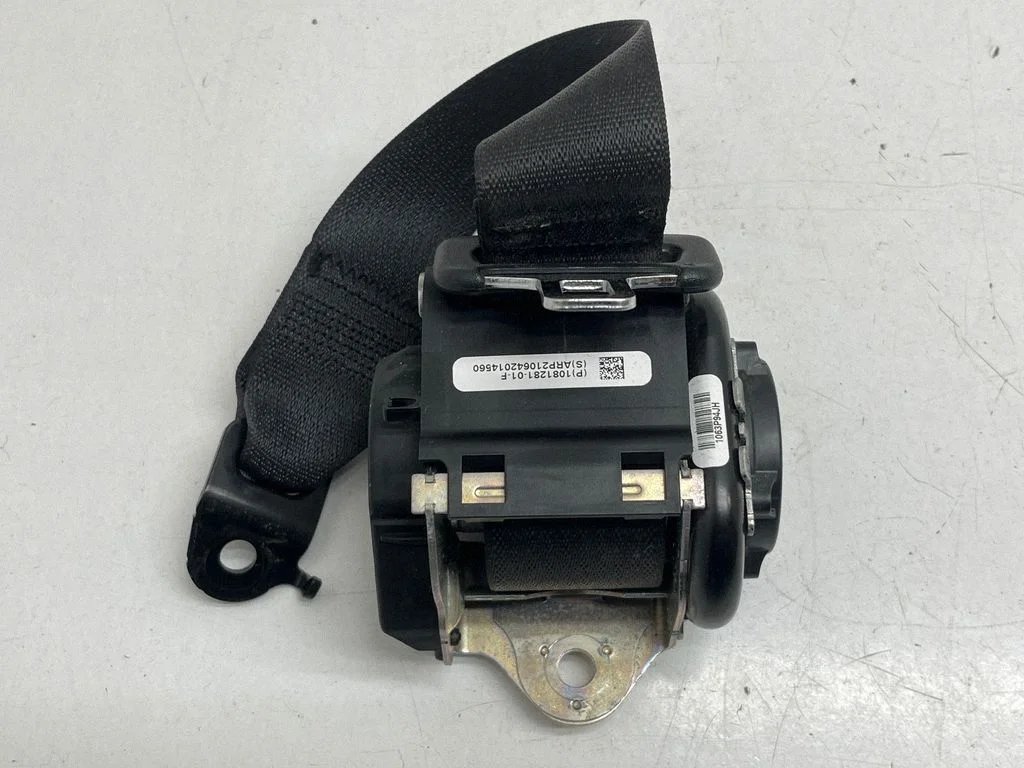 Tagumine turvavöö 108128101F