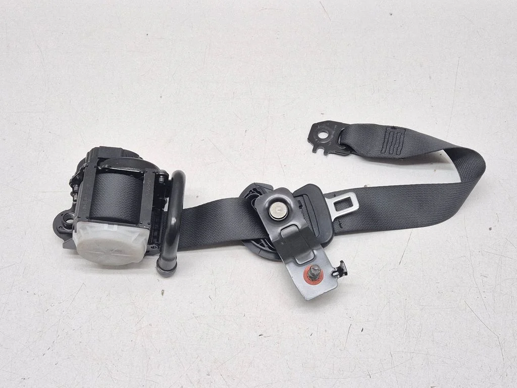 Rear seatbelt 89870CV200WK