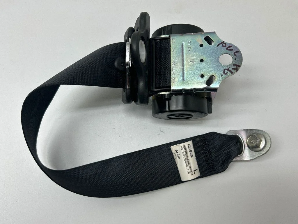 Aizmugurējā drošības josta 627818200D