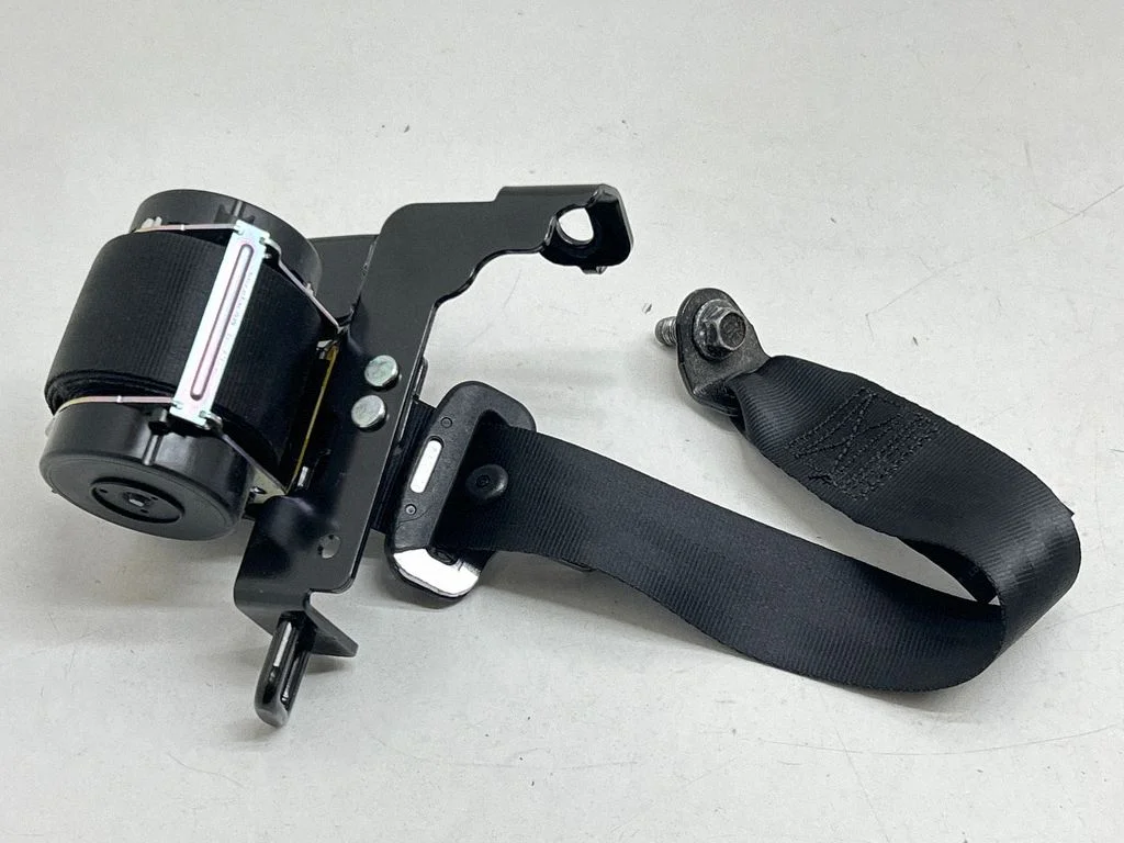 Tagumine turvavöö 89820A8700