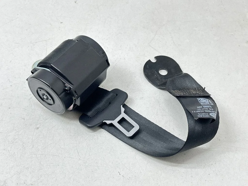 Rear seatbelt – Land Rover Range Rover Evoque L538 (2011-2018)