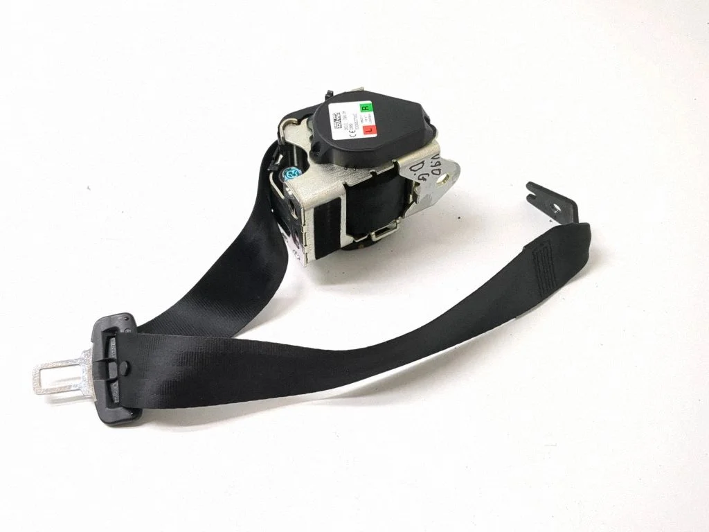 Rear seatbelt – Volvo S90, V90 (2016-)