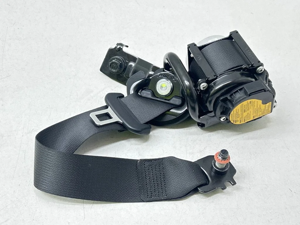 Tagumine turvavöö 89810CV500
