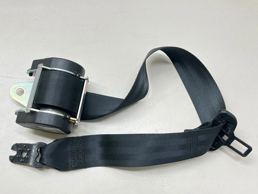 Tagumine turvavöö 620192500
