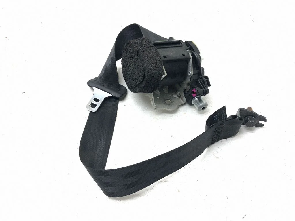 Rear seatbelt 34078325A