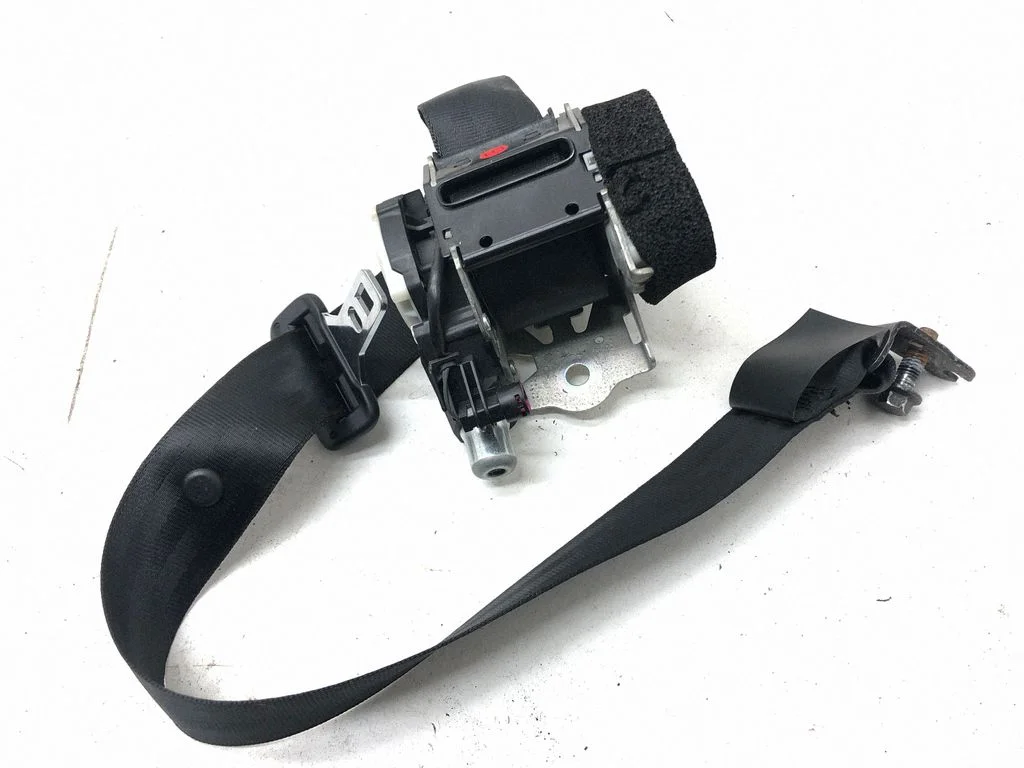 Rear seatbelt 34078323A