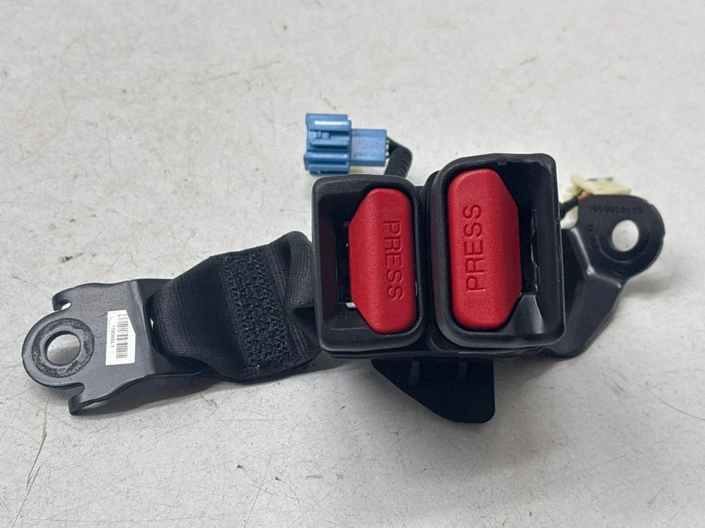 Rear seatbelt buckle 6556231