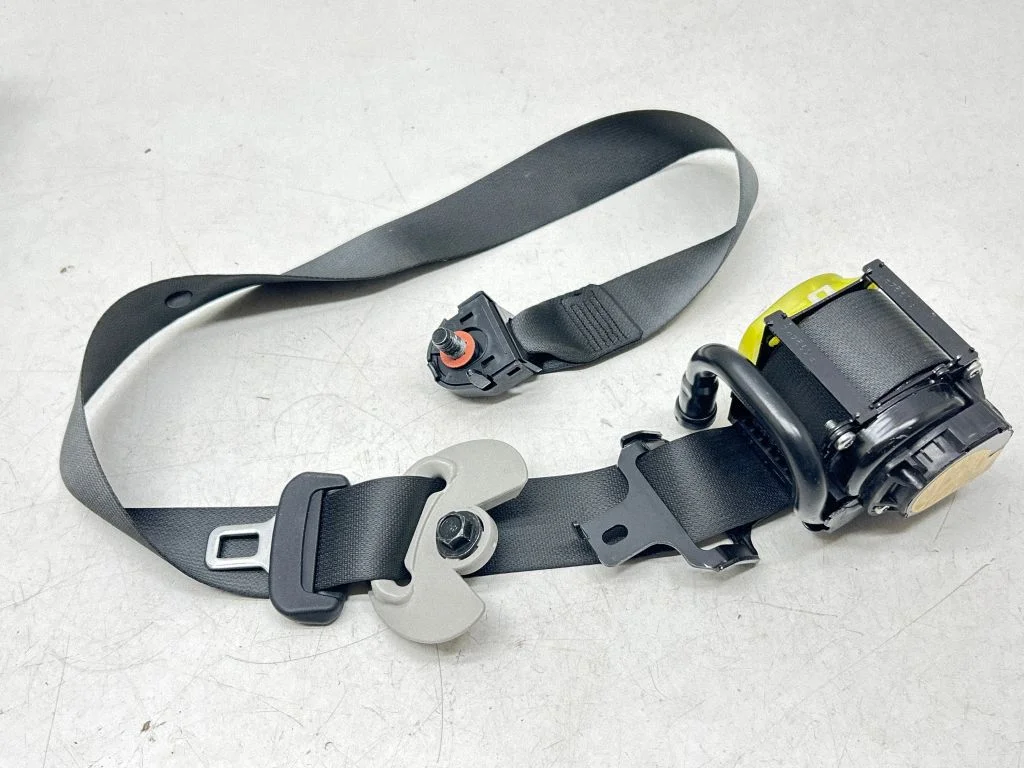 Front seatbelt 88820A0300CCV