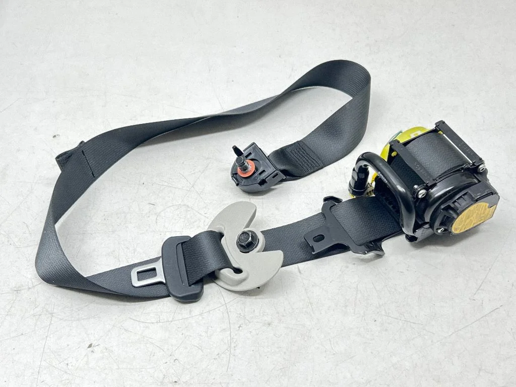 Front seatbelt 88810A0300CCV