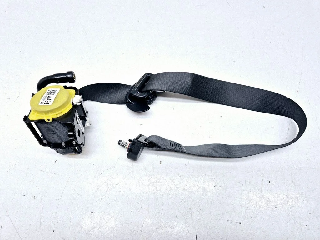 Front seatbelt 88810CV200WK