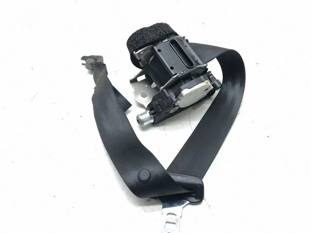 Middle seatbelt (rear) 31377521