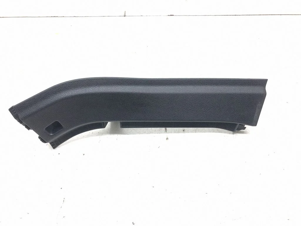 (D) pillar trim (bottom) 51497243784