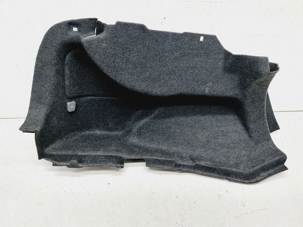 Trunk/boot lower side trim panel 39582013