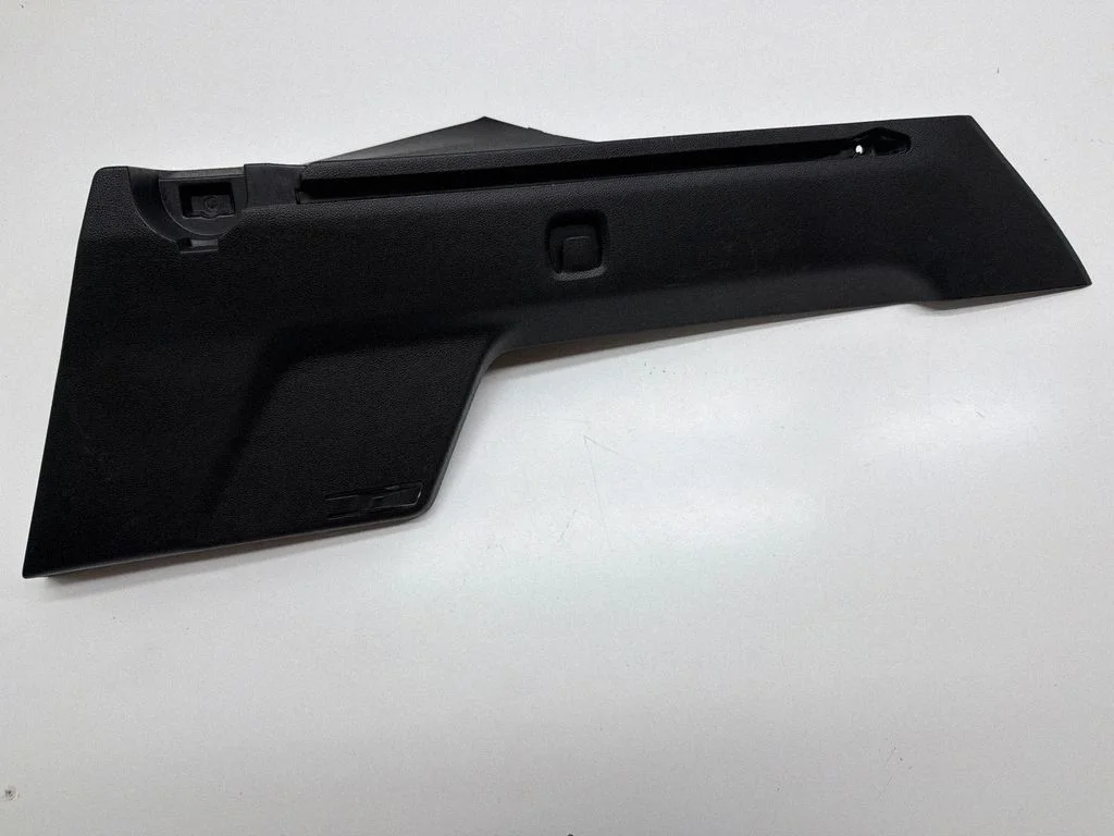 Cita bagāžnieka apdares detaļa 799113717R