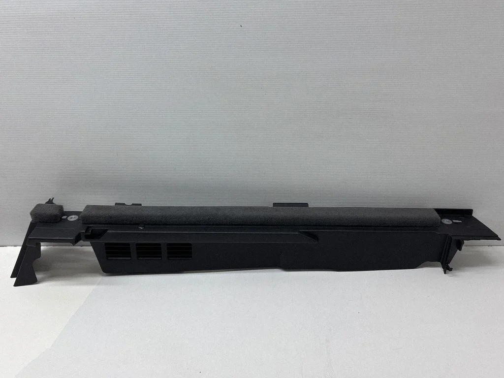 Cita bagāžnieka apdares detaļa 9Y0858832B