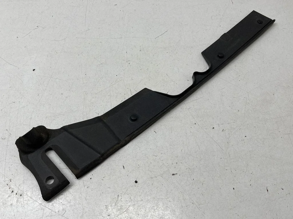Muu pagasiruumi viimistluse osa LB5BS45140AA