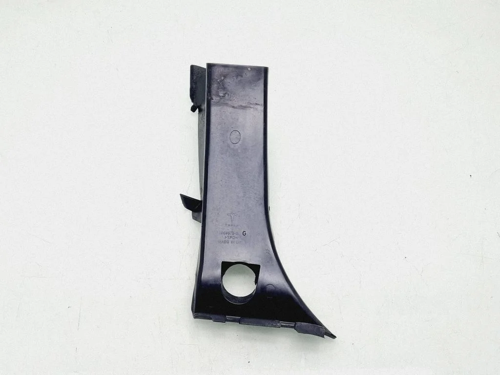 Other trunk/boot trim element 100667500G