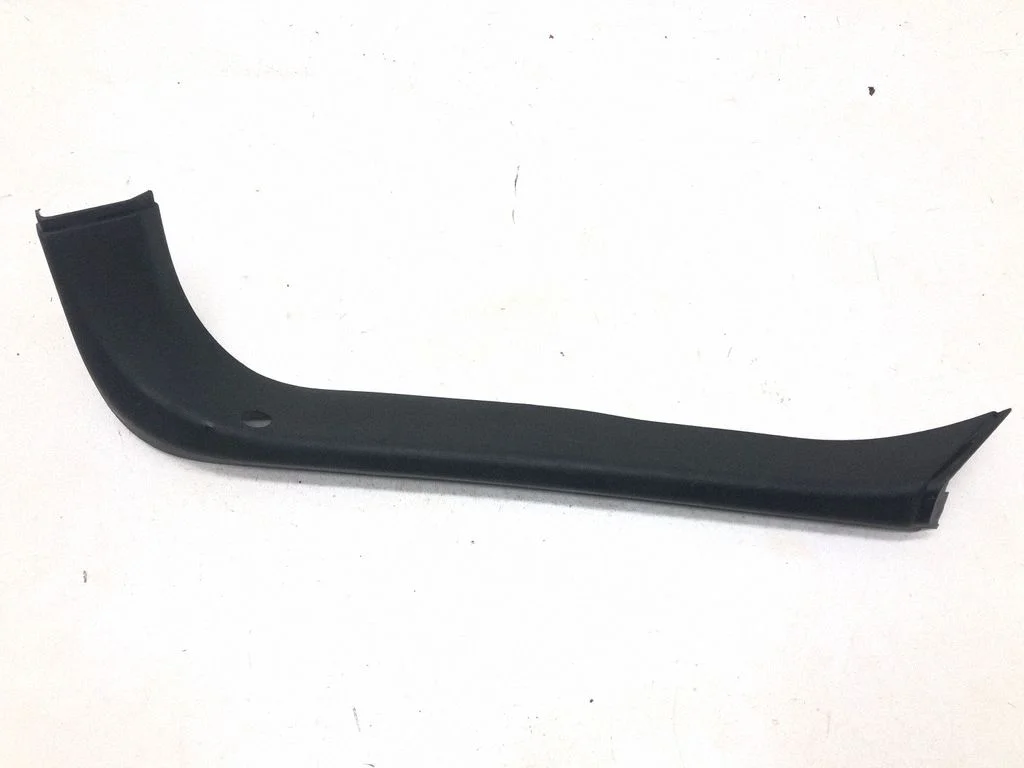 Tailgate/boot cover trim set DED500041