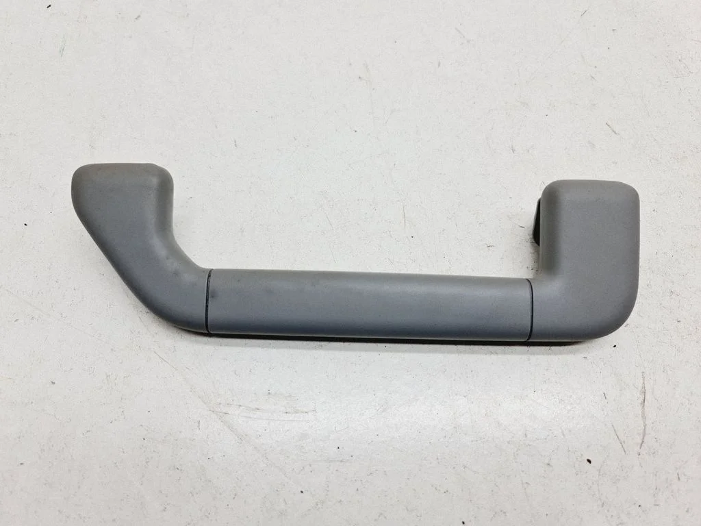 Front interior roof grab handle – Volkswagen Touareg I (2002-2010)