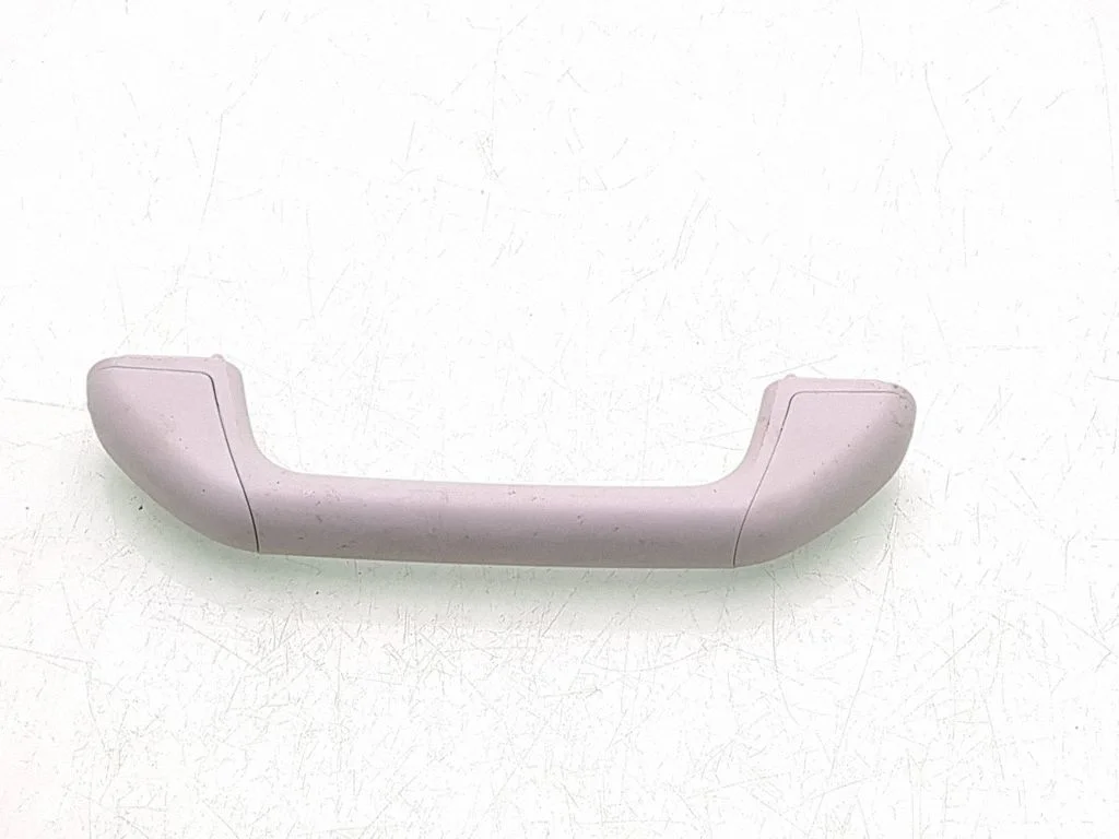 Rear interior roof grab handle 739400105R