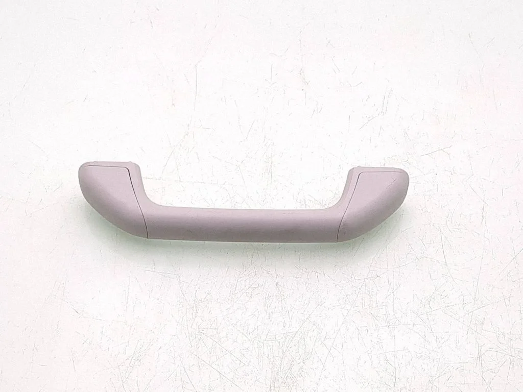 Rear interior roof grab handle 739400105R