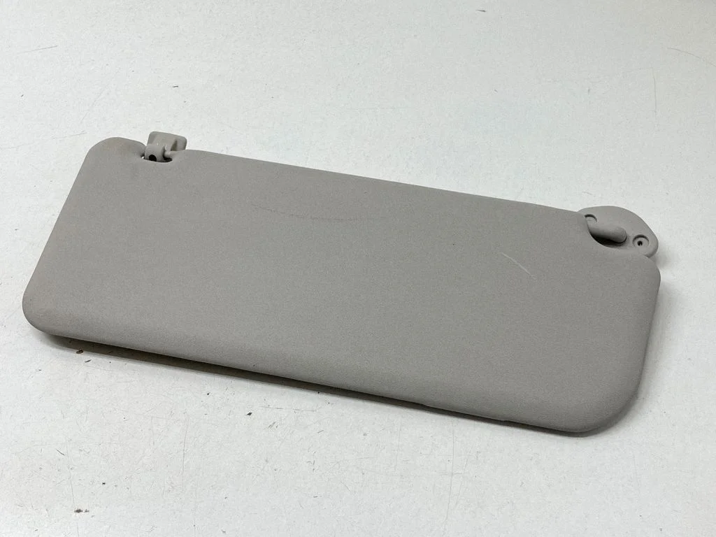 Sun visor – front left