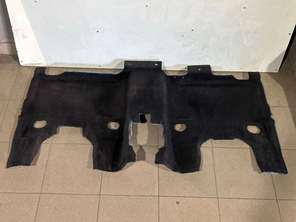 Rear floor carpet liner – Dodge Durango III (2010-)